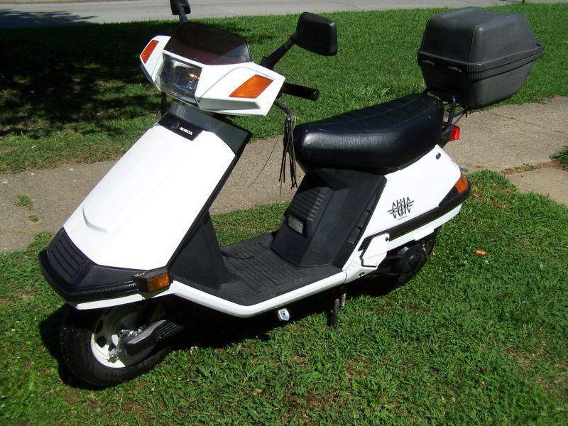 2000 Honda Elite 80cc Scooter/Moped/ 1700 actual miles