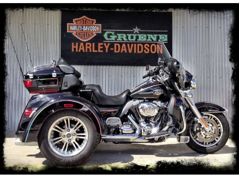 2012 Harley-Davidson FLHTCUTG 