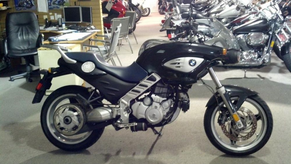 2003 bmw f 650 cs  standard 