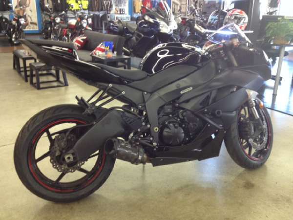 2011 kawasaki ninja zx-6r