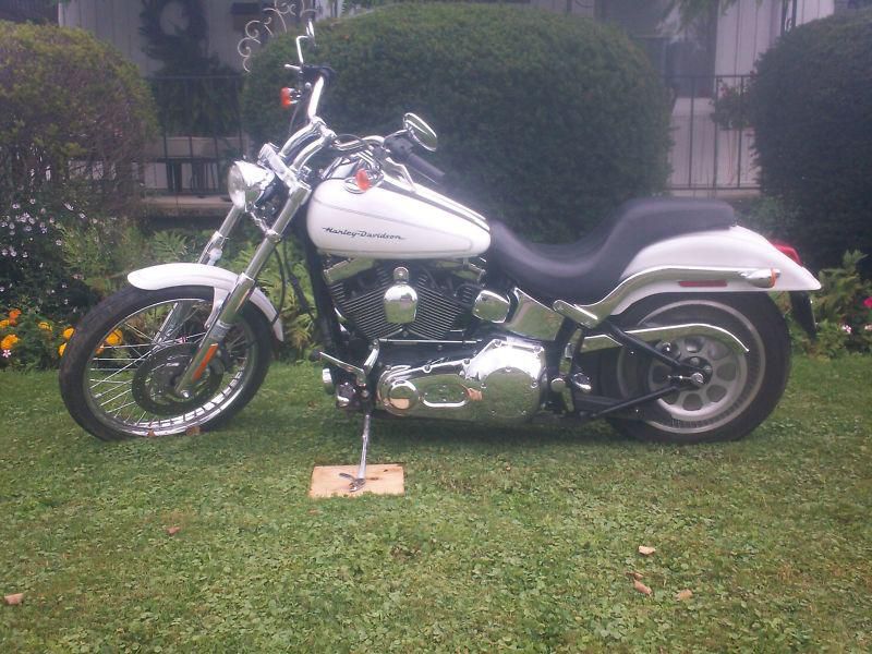 2004 hd deuce with fuel injection glacier white 11000 miles.