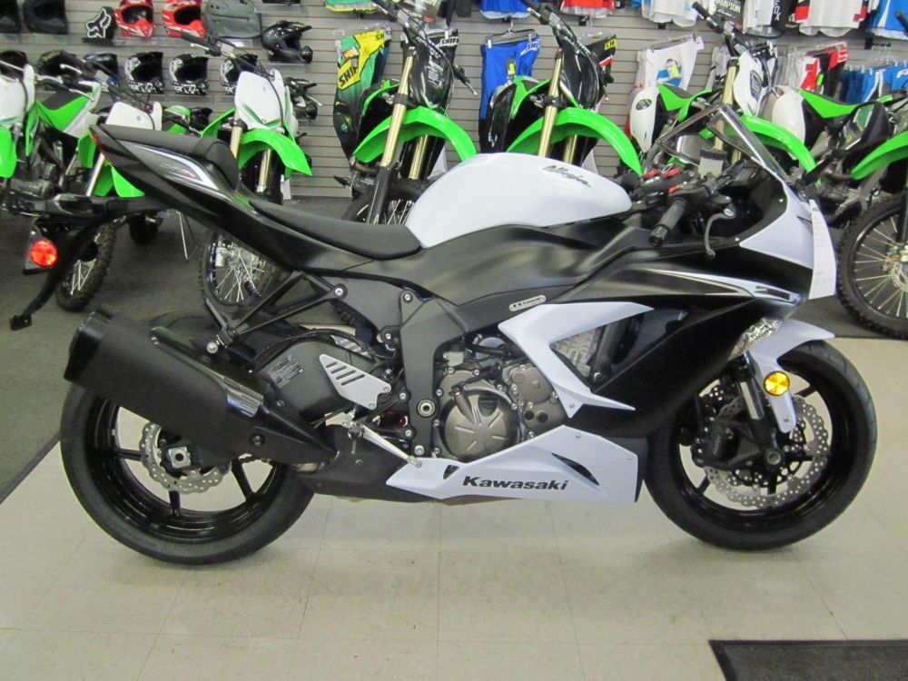 2013 Kawasaki Ninja ZX636 -6R Sportbike 