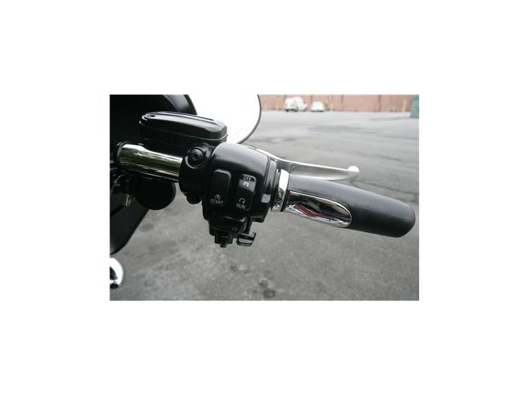 2010 Harley-Davidson FLHX - STREET GLIDE , $17,995, image 2