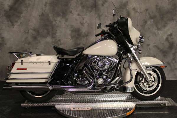 2010 Harley-Davidson FLHTP Police Electra Glide Classic