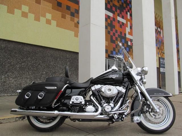 2013 harley-davidson road king classic  touring 