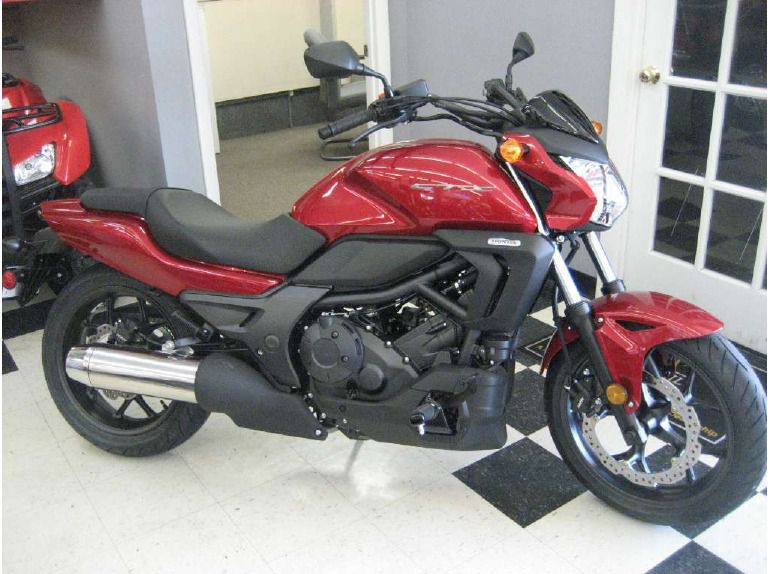 Buy 2014 Honda CTX700N on 2040-motos