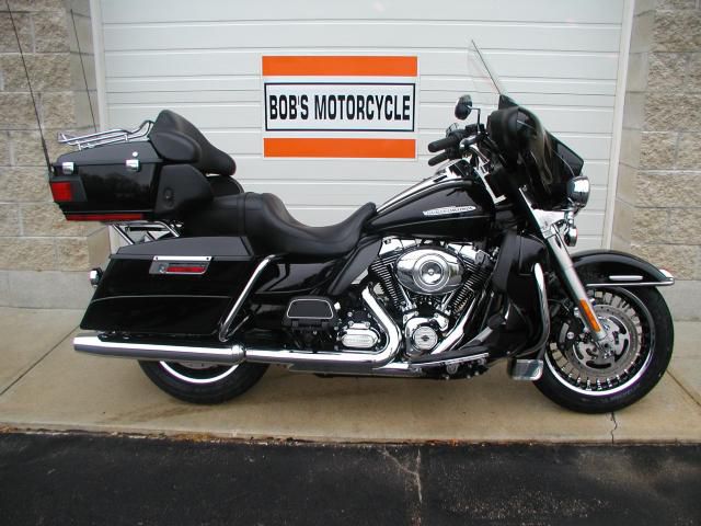 2011 HARLEY DAVIDSON ULTRA LIMITED, Black, 11,508 Miles, 103 Motor, ABS Brakes