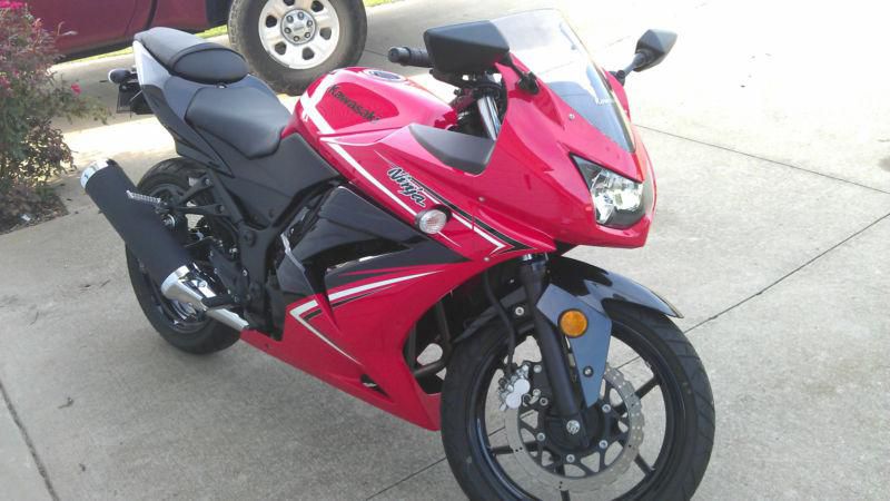 2012 Kawasaki Ninja 250 Red/Black, US $3,500.00, image 3