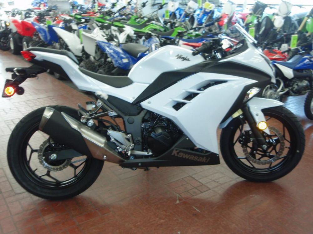 2013 kawasaki ninja 300  sportbike 
