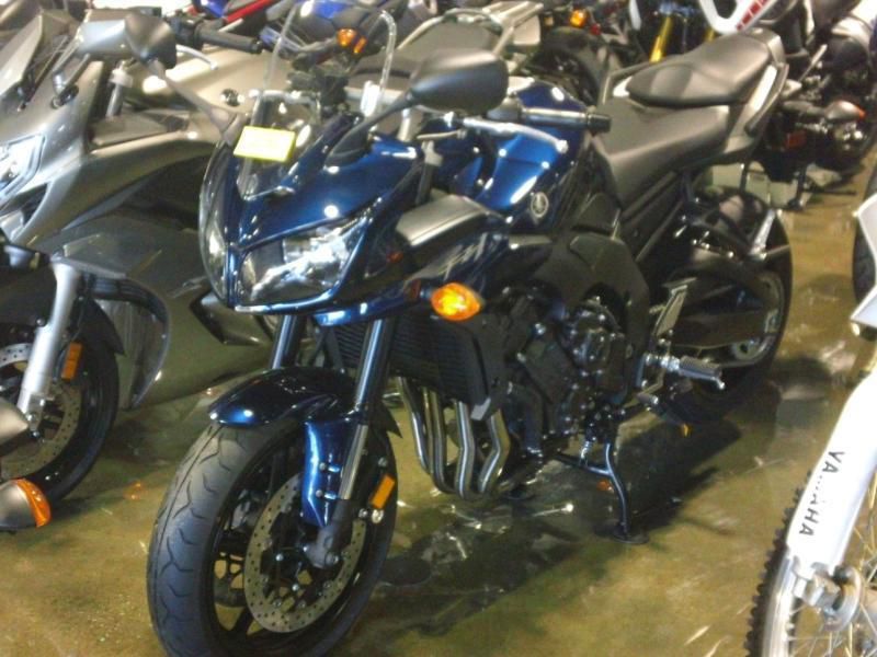2013 Yamaha FZ1 Sportbike 