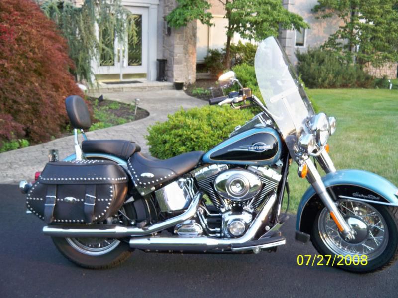 2007 blue/black heritage flstci only 1,687 original miles mint condition