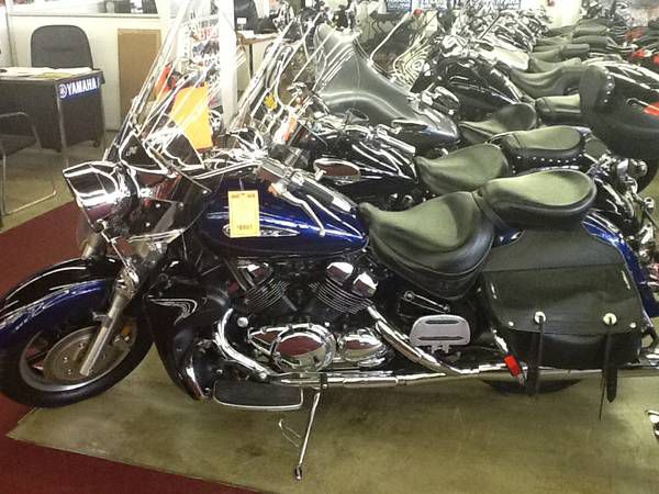 2012 Yamaha Royalstar Venture S Touring Motorcycle Black 751 Miles.