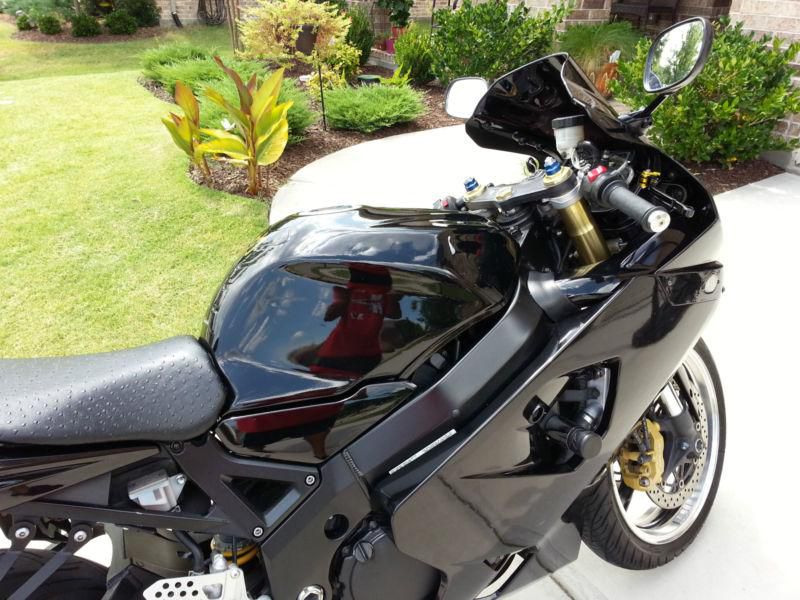 05 GSX-R 600 **Very Clean**Black w/Red Pearl Paint Job**, US $5,150.00, image 10
