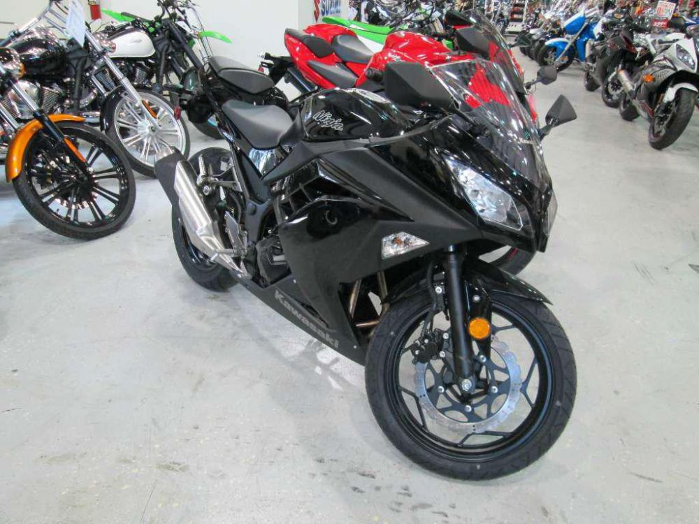2013 kawasaki ninja 300  sportbike 