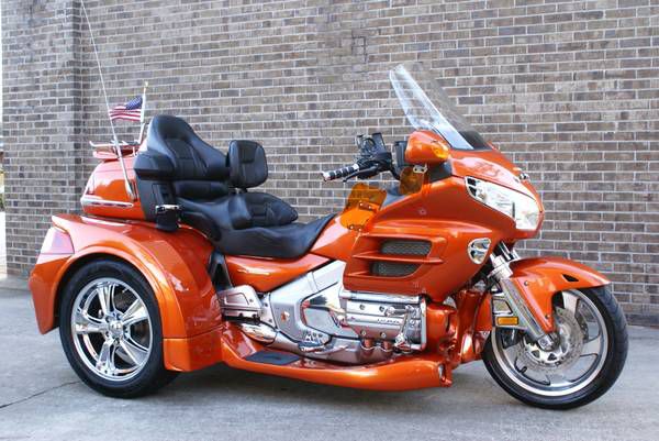2014 Honda GL1800 Goldwing Trike (NEWEST ON THE BLOCK! COME N GET IT!)