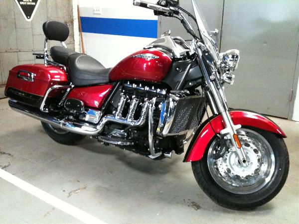 2013 Triumph Rocket III Touring ABS - Jet Black / New England White