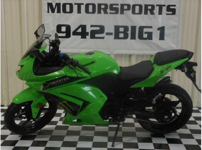 2008 Kawasaki Ninja 250R , $3,399, image 2