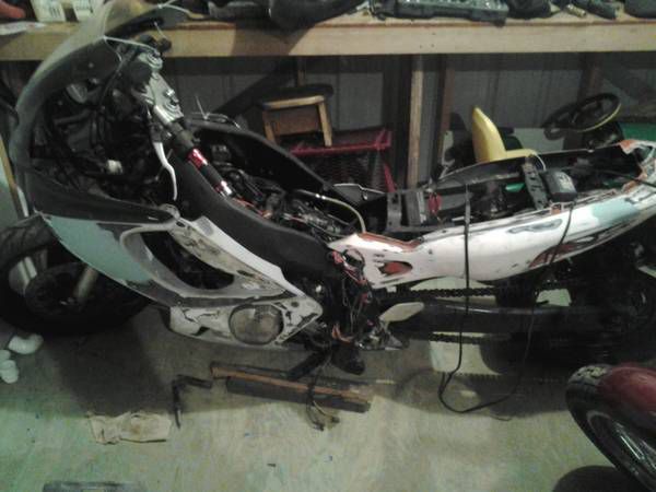 1995 yamaha yzf 600 parts or whole project