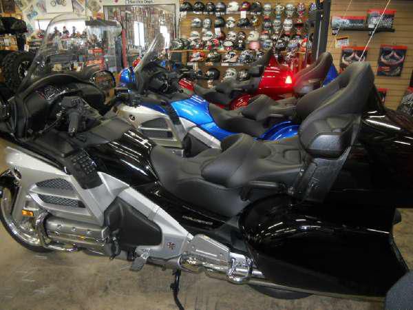 2012 honda gold wing abs (gl18hpnam)  touring 