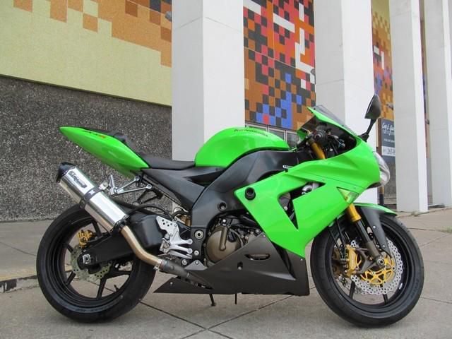 2005 Kawasaki ZX-10 Sportbike 