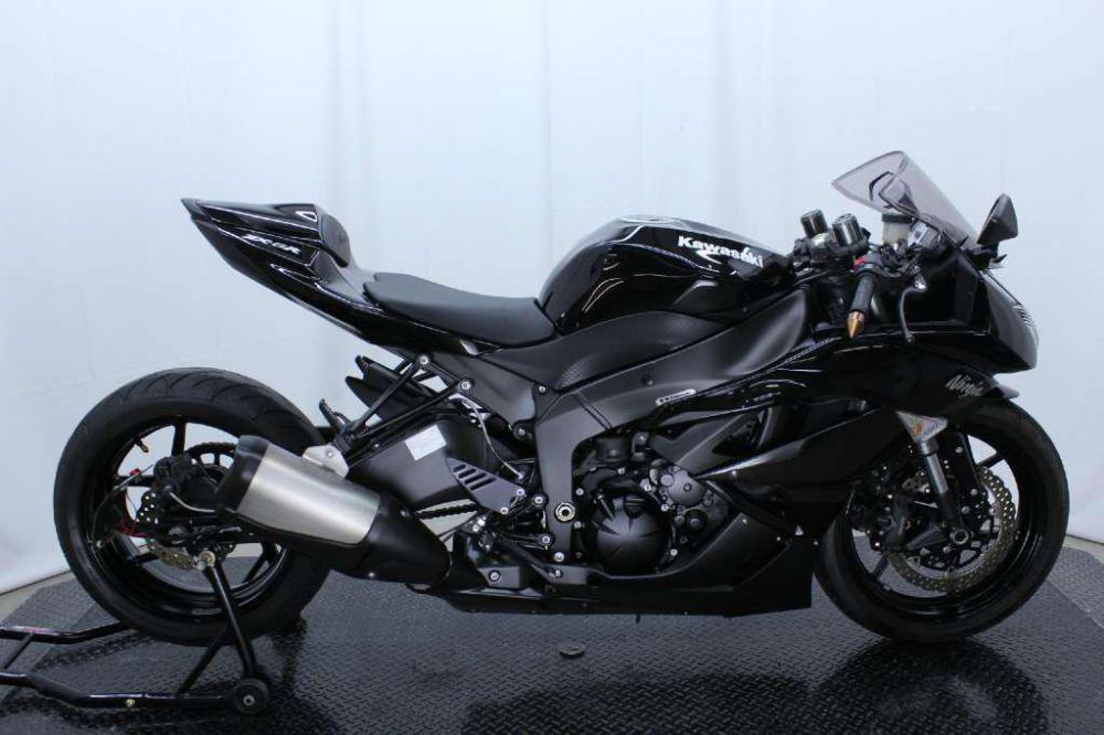 2009 kawasaki ninja zx-6r  sportbike 