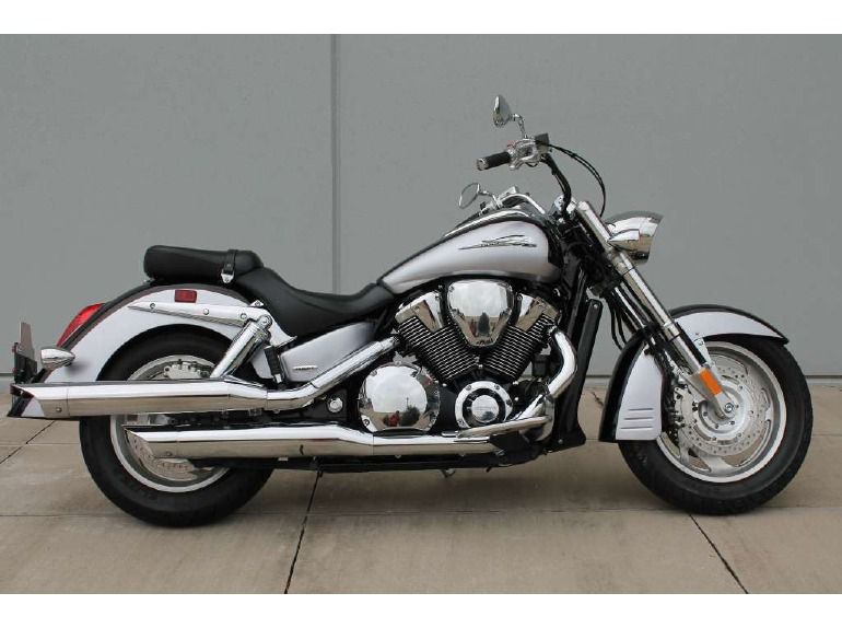 2006 honda vtx1800r retro cruiser (vtx1800r) 