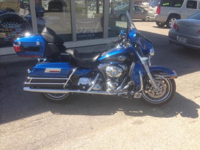Used 2008 HARLEY DAVIDSON ULTRA CLASSIC for sale.