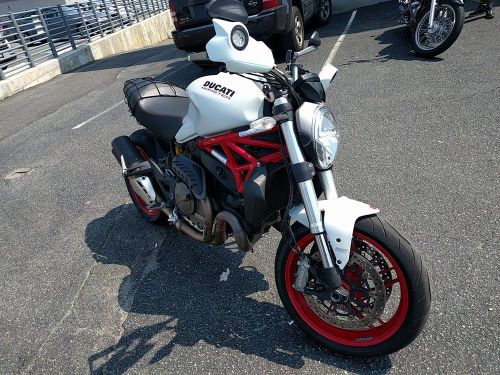 2015 Ducati Monster