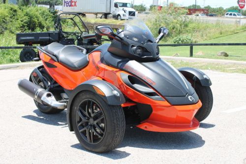 Can-Am Spyder Roadster RS-S