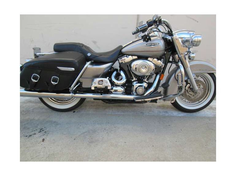 2007 Harley-Davidson FLHRC Road King Classic 