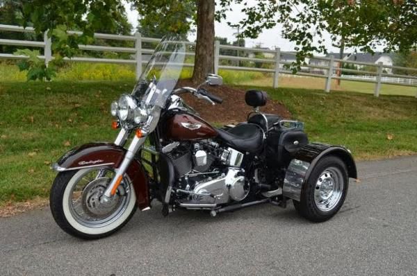 2011 HARLEY DAVIDSON DELUXE SOFTAIL TRIKE Stuart
