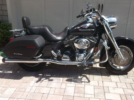 2004 Harley Davidson Road King Custom, $9,900, image 1