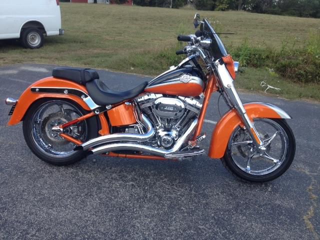 2010 harley davidson softail convertiable cvo screaming eagle- flstse