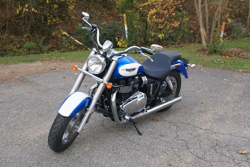 2012 triumph america bonneville with only 586 miles on it.