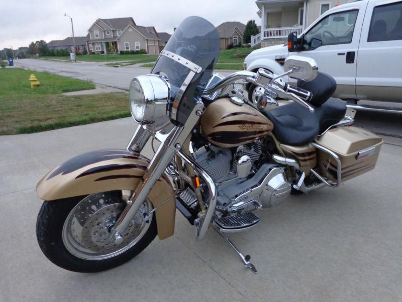 2003 Harley Davidson Road King Screamin Eagle FLHRSEI2 ONLY 1350 MILES!!, US $17,900.00, image 4