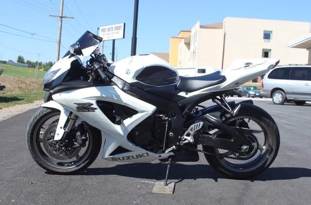 2009 Suzuki GSX-R 600 Sportbike 