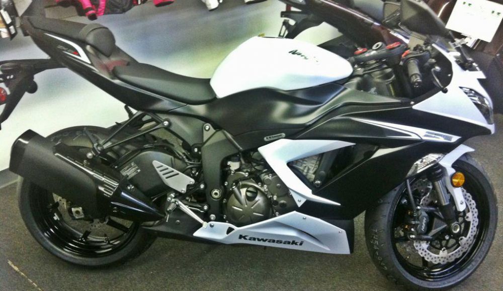 2013 kawasaki ninja zx-6r  sportbike 