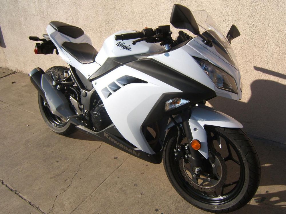 2013 Kawasaki EX300 NINJA Sportbike 