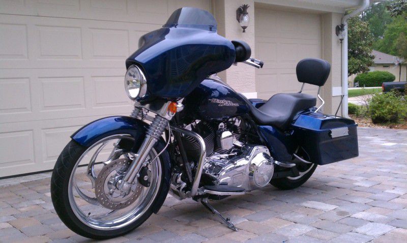 2012 harley davidson street glide big blue pearl