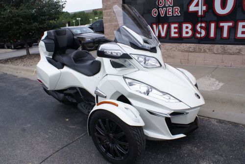 2014 Can-Am Spyder RTS