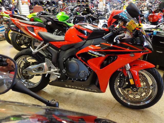 2006 honda cbr1000rr (cbr1000rr)  sportbike 