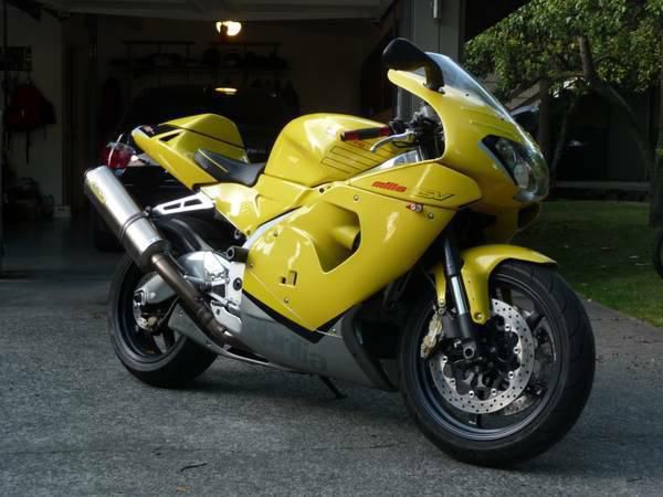Other 2000 Aprilia RSV Mille Yellow Sport Bike 1000cc