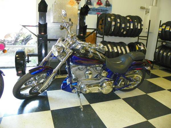 2004 harley-davidson screamin&#039; eagle softail deuce only 1047 miles!