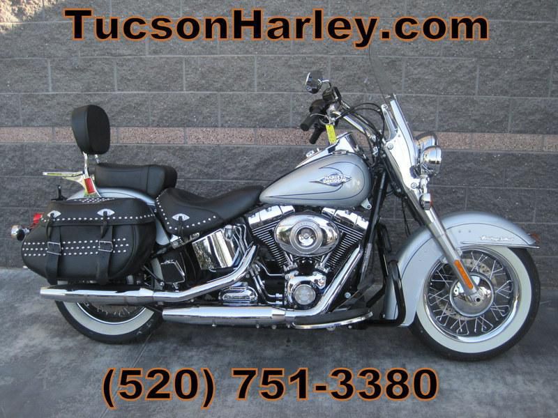 2011 Harley-Davidson FLSTC - Softail Heritage Softail Classic Cruiser 