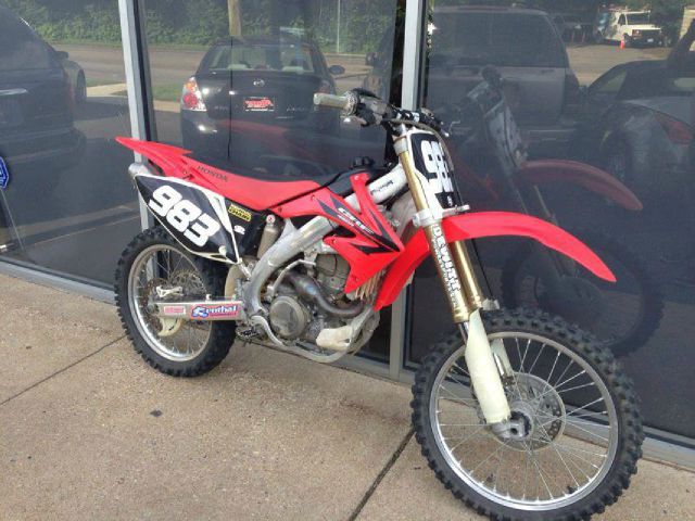 Used 2006 Honda CRF 450R for sale.