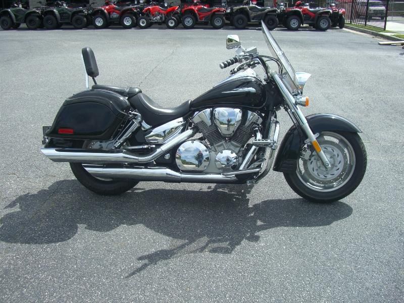 2007 honda vtx1300r  cruiser 