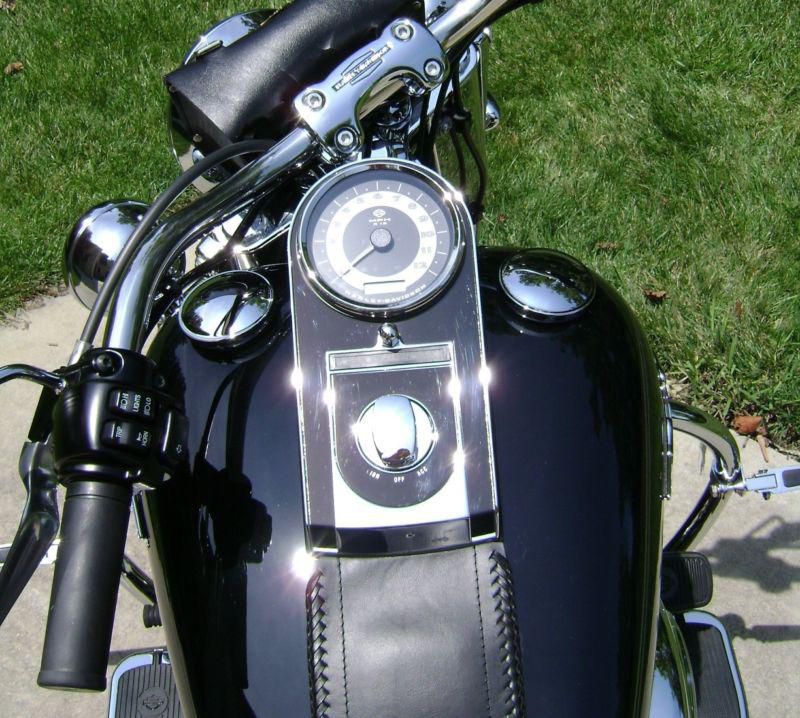 2011 Harley Davidson Softail FLSTN Cruiser 4400 mi. Black/Chrome, US $14,499.00, image 2