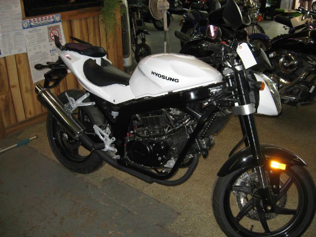 New 2012 HYOSUNG GT250 SPORT for sale.