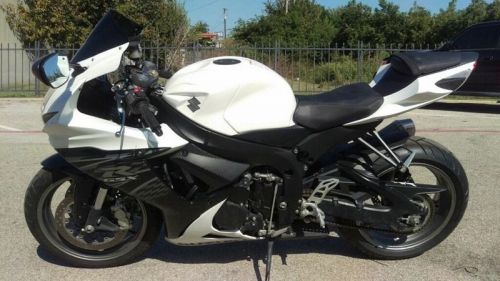 2011 Suzuki GSX-R, US $21000, image 3
