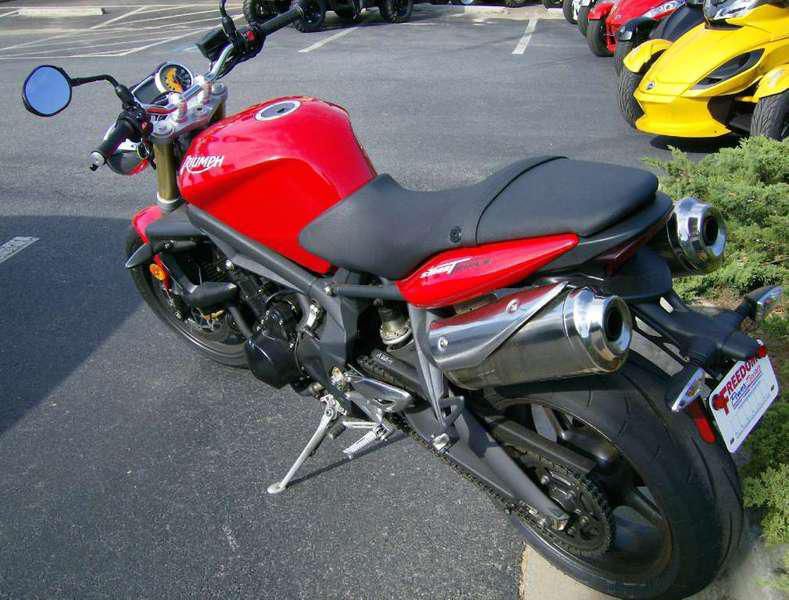 2010 triumph street triple  standard 